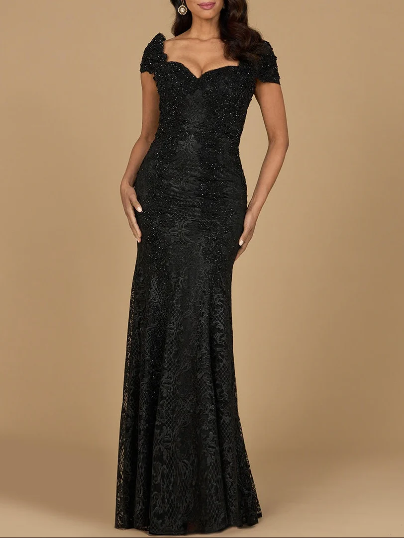 Fitted Lace Mermaid Gown - Image 4