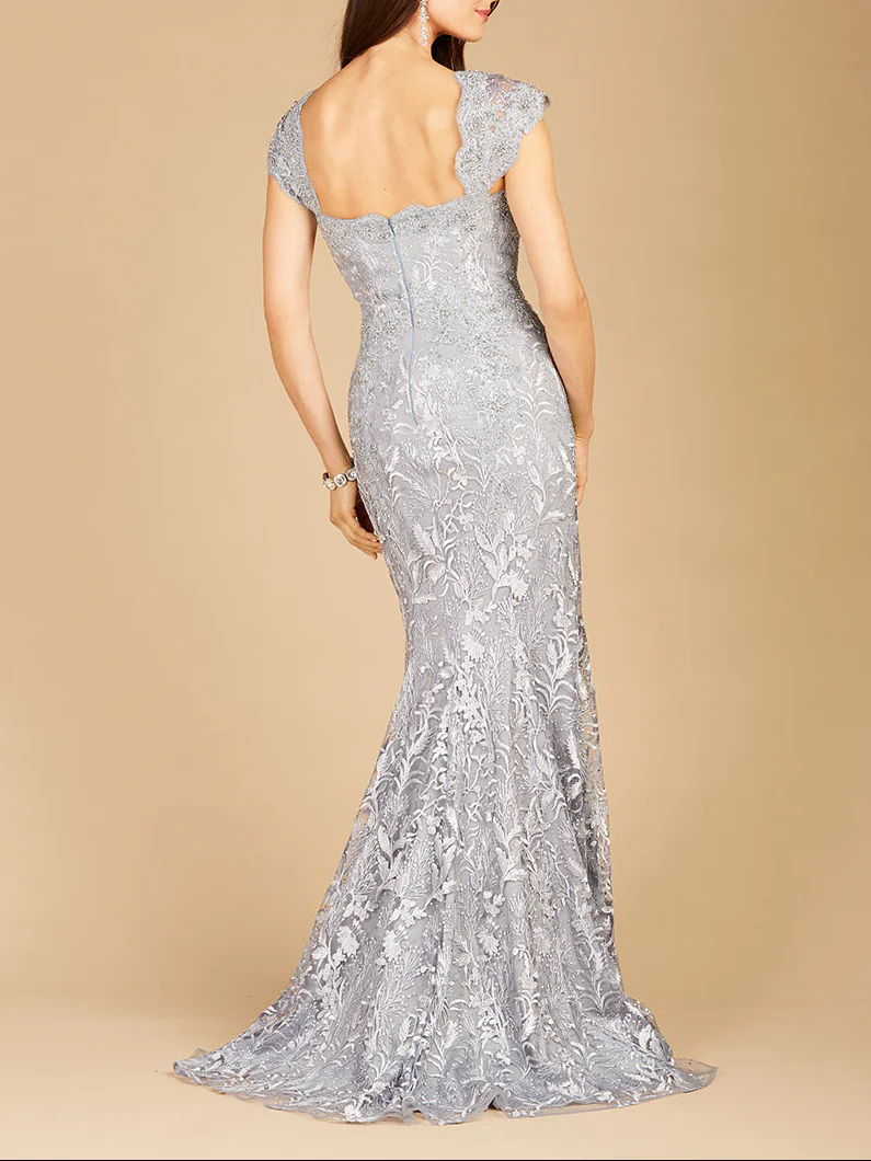 Fitted Lace Mermaid Gown - Image 5