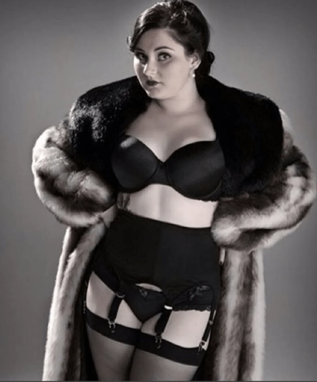 Garter Belt | Six Metal Garters | Moderate Shaping & Tummy Control - Style 72522 - Image 15